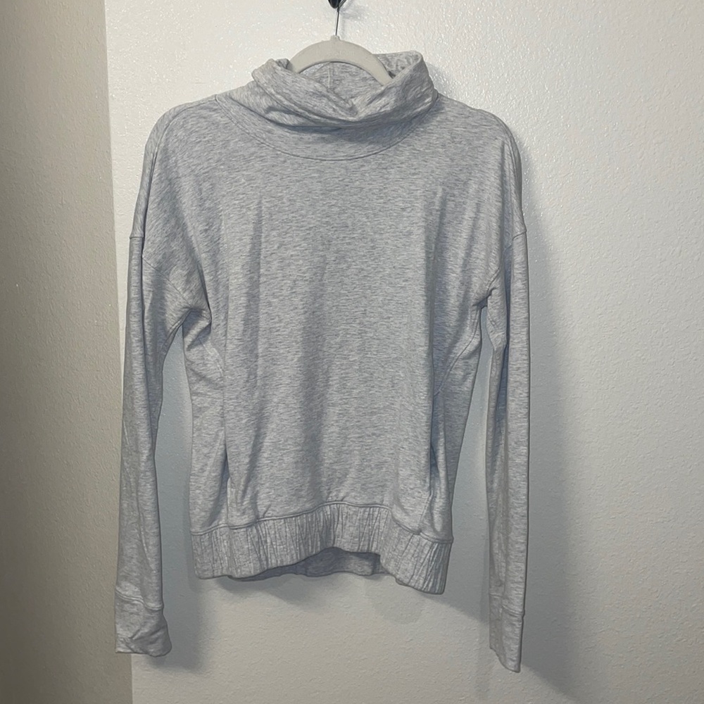 Lululemon, light grey, turtle neck, crewneck, lightweight sweatshirt